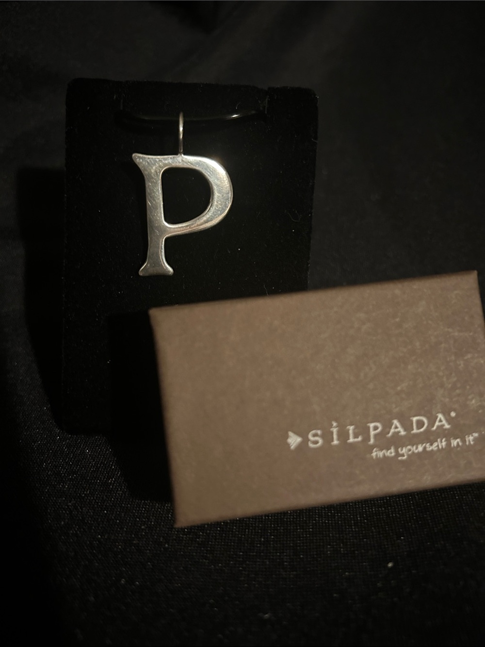 Silpada S3516 Sterling Silver Letter 'P' Pendant